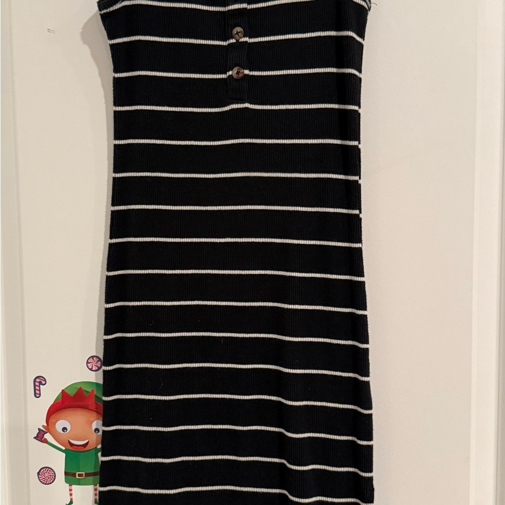 Black and White Striped Sleeveless Dress